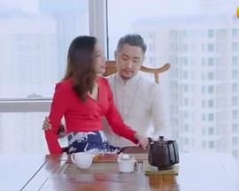 《她背面的那双手》电视剧高清全集